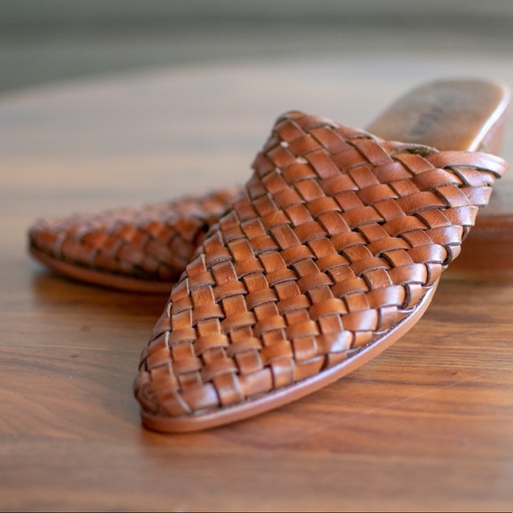 st agni paris woven mule